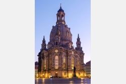 Dresden Frauenkirche am Morgen