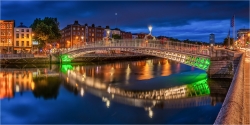 Panoramabild Ha`Penny Bridge Dublin Irland