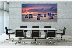 Wandbild im Büro als Leinwandbild unter Acrylglas und dimmbare LED Wandbilder erhältlich