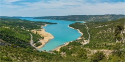 Panoramabild  Provence See Lac de Sainte Croix