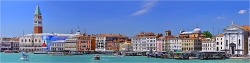 Panoramabild Blick von der Lagune auf  Venedig
