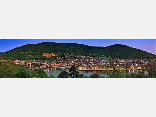 Abendliches Heidelberg vom Philosophenweg