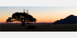 Panoramabild Sonnenuntergang Tirasberge Namibia