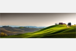 Panoramafoto Bauernhaus in den Hügeln der Toskana