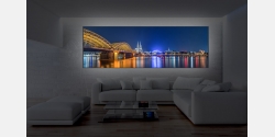 Wohnbeispiel dimmbares LED Acrylglas Wandbild mit austauschbarem Motiv