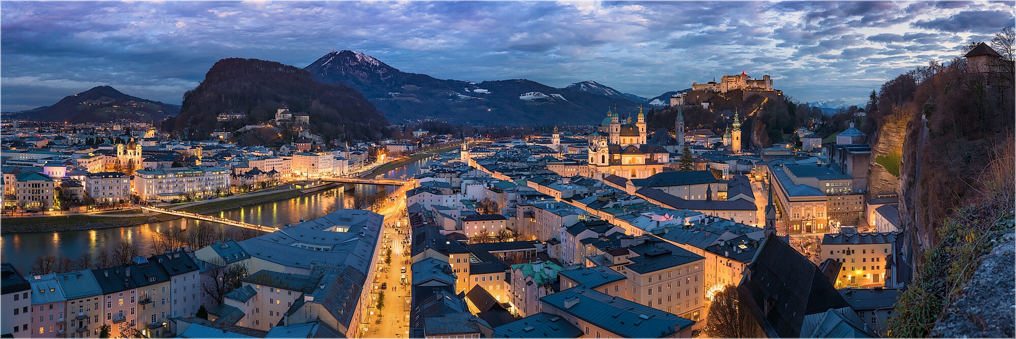 Panoramafoto über den Dächern von Salzburg