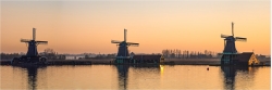 Panoramabild Windmühlen im Morgenlicht