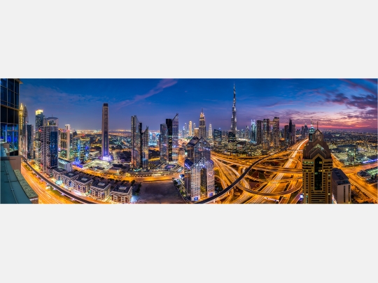Panoramabild Skylineblick über Dubai