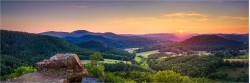 Panoramafoto Sonnenuntergang über den Wäldern der Pfalz