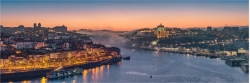 Panoramafoto Porto Portugal die Skyline im Morgendunst