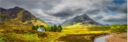 Panoramafoto Schottland Highlands einsame Hütte im Glencoe