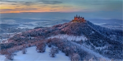 Panoramabild Winterlandschaft bei der Hohenzollernburg