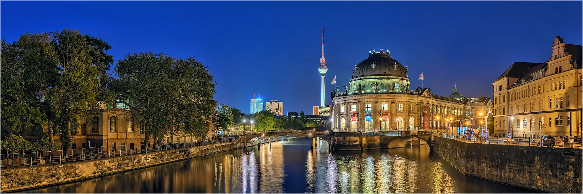 Städtebild Panorama Berlin Museumsinsel und Funkturm als Wandbild